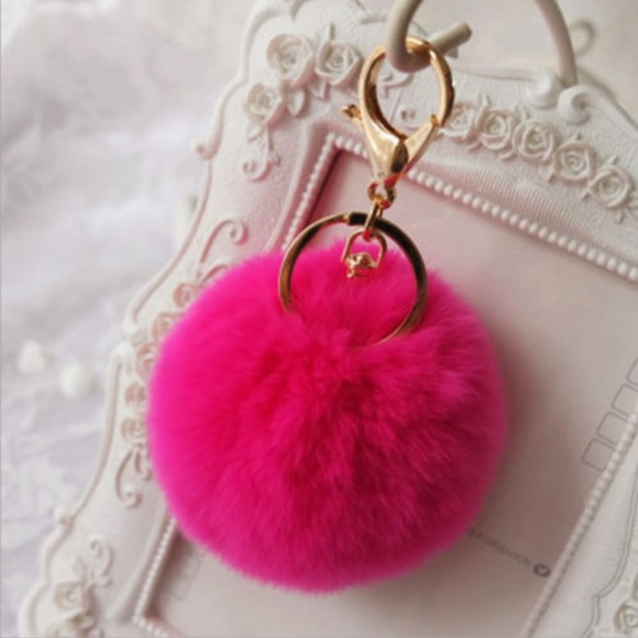 Accessories - Pink pom pom keychain